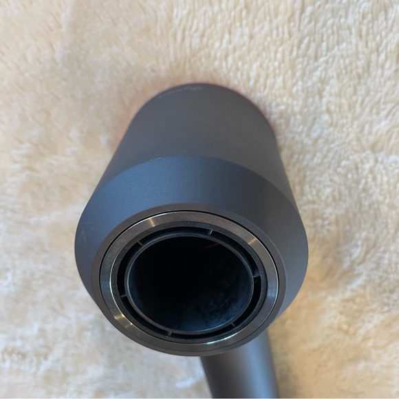 Dyson Supersonic Hair Dryer - Picture 9 of 11